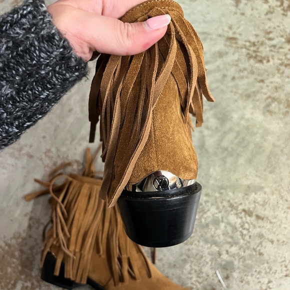 Louis Vuitton fringe booties - Picture 2 of 4